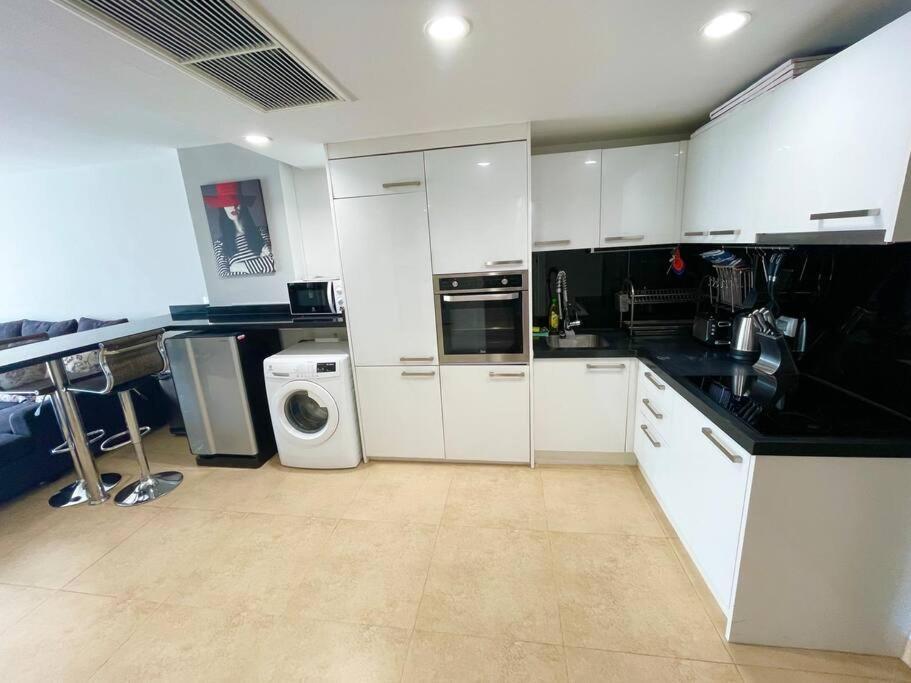 60Sqm Luxury 1 Bed - Pattaya City Centre - Centara Avenue Residences - 704 Zewnętrze zdjęcie